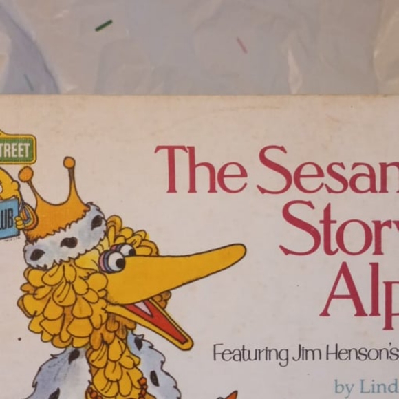 Vintage Sesame Street Storybook Alphabet Book 1980 - Picture 8 of 13